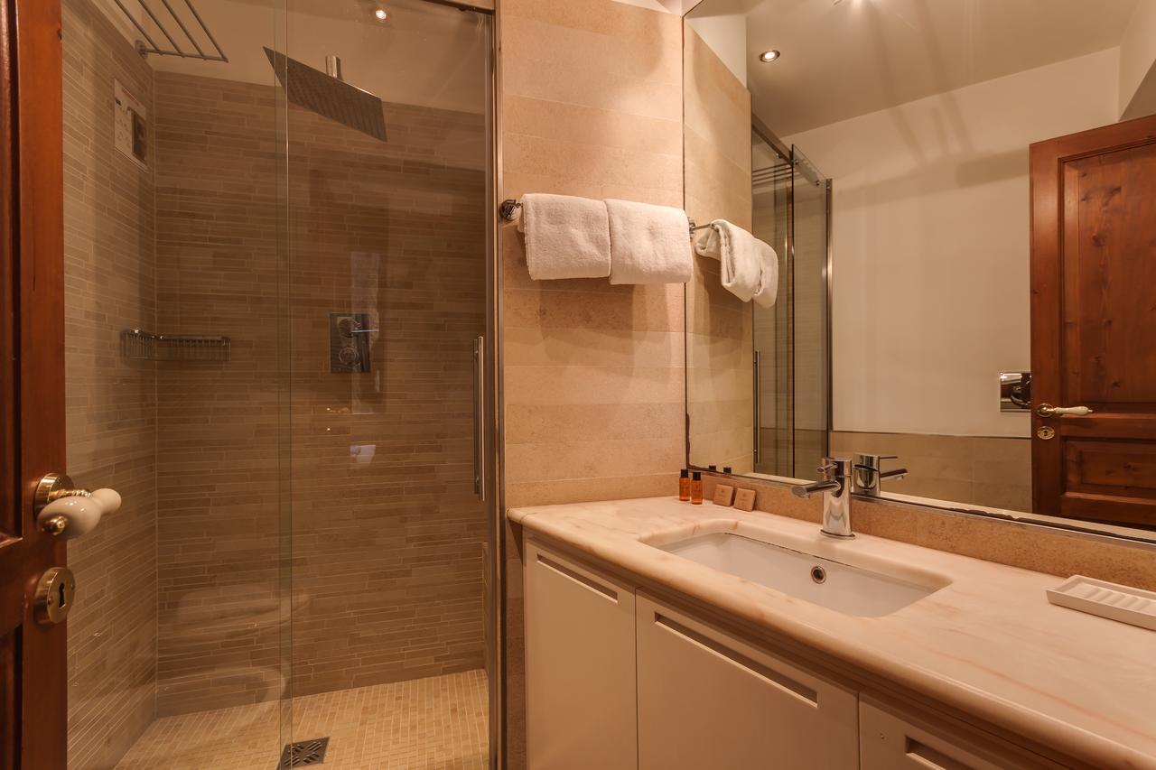 Romac Coronari With Gym, Sauna And Garden Exterior photo